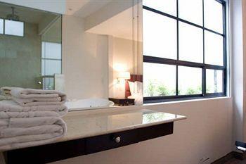 Flowsuites Polanco Apartahotel